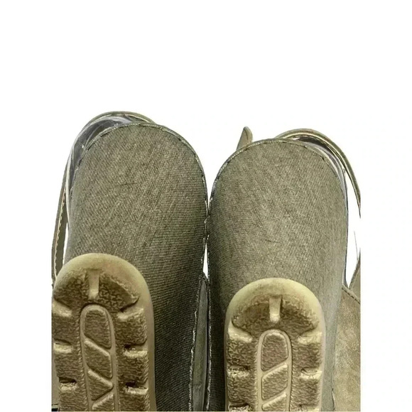 B.O.C. GREY WEDGE WOMEN’S SLINGBACK SANDALS•SIZE 9•GENUINE LEATHER• - Picture 6 of 16